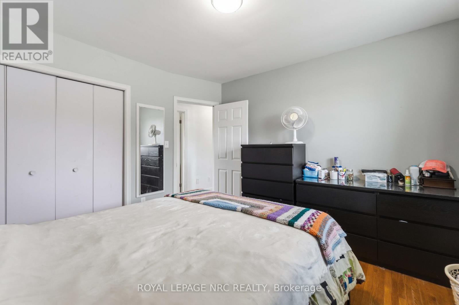 7101 ROGER CRESCENT - 18