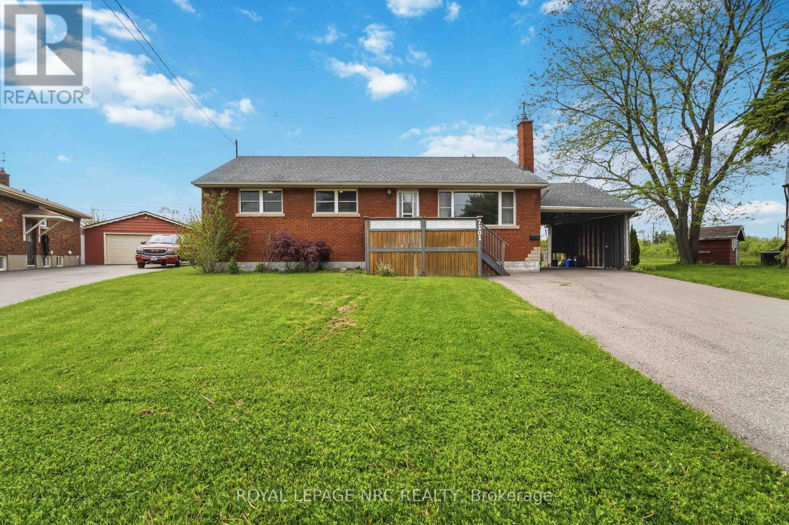 7101 ROGER CRESCENT - 3
