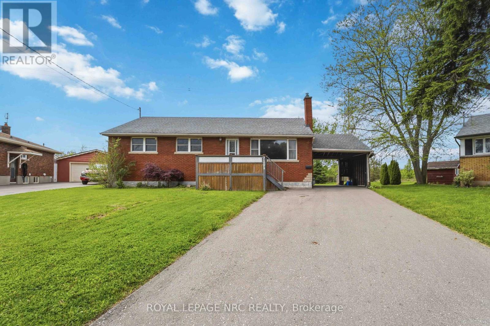 7101 ROGER CRESCENT - 4