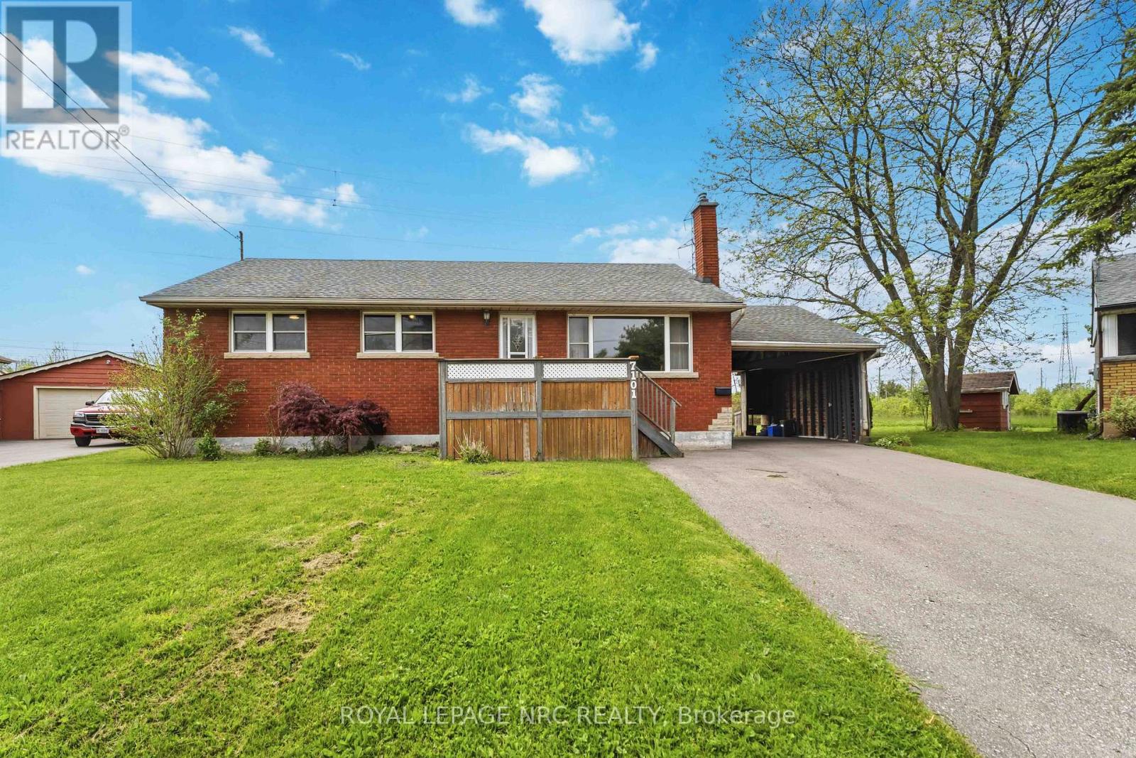 7101 ROGER CRESCENT - 5