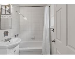 115 Elizabeth Drive thumbnail 9