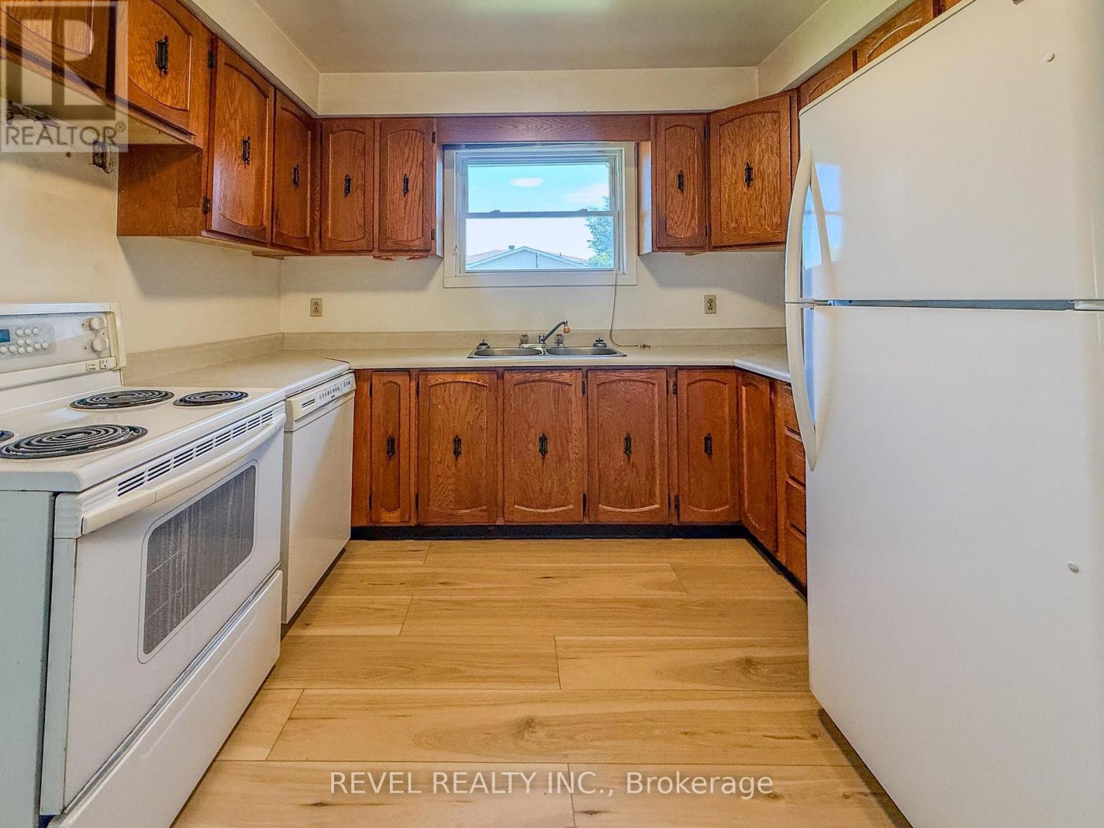 1330 CHENIER AVENUE - 15
