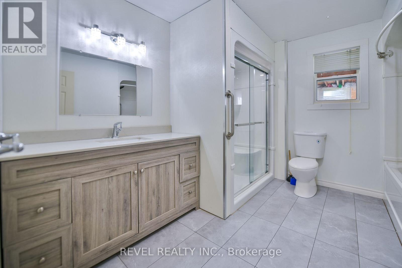 1330 CHENIER AVENUE - 16