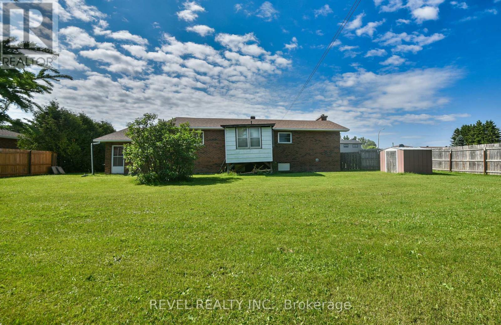 1330 CHENIER AVENUE - 8