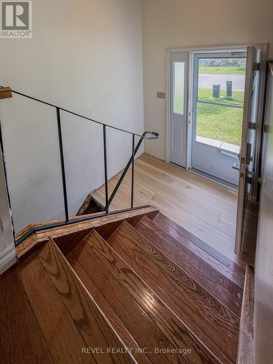 1330 CHENIER AVENUE - 9