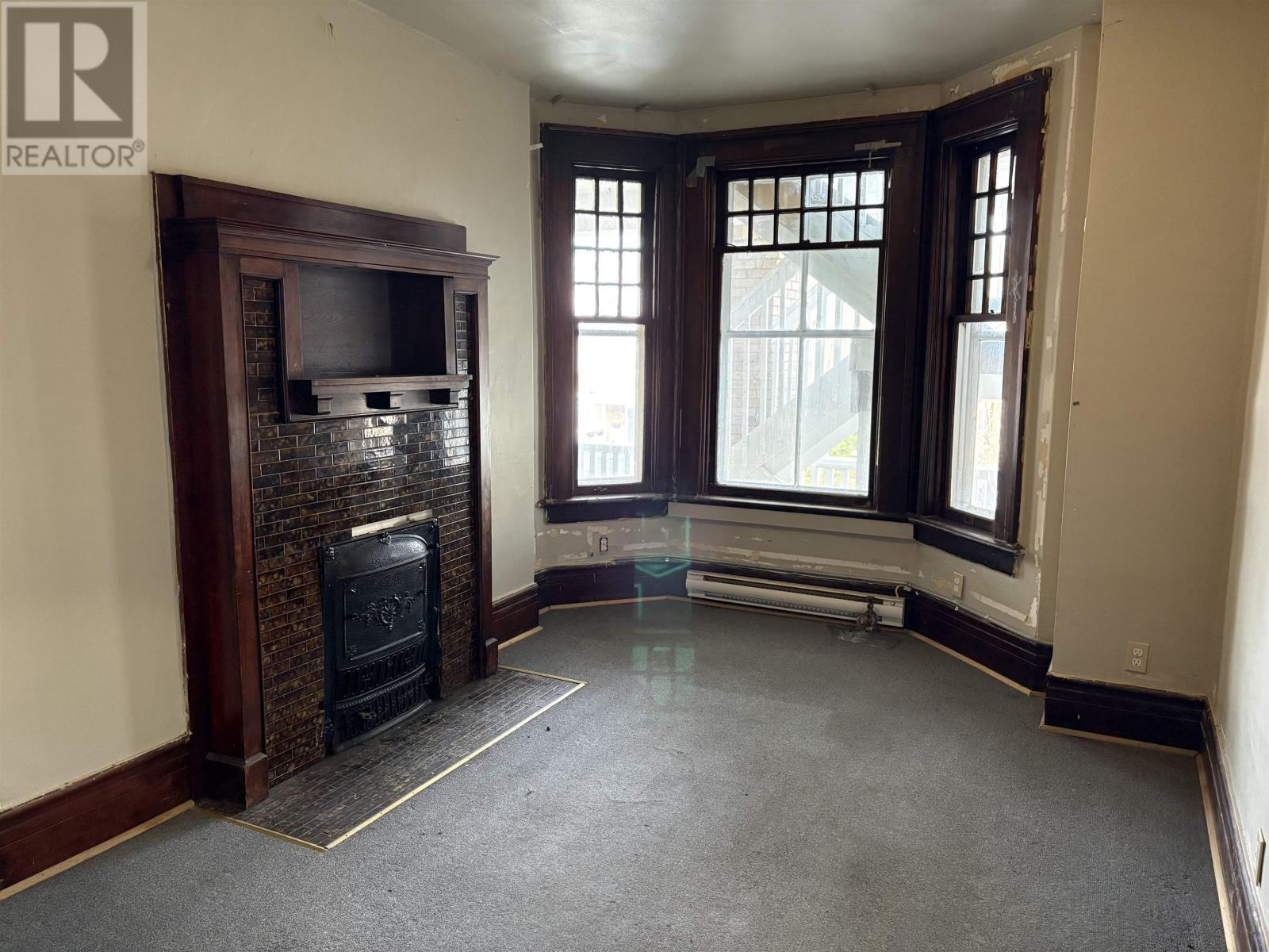 230 Brodie ST N - 18
