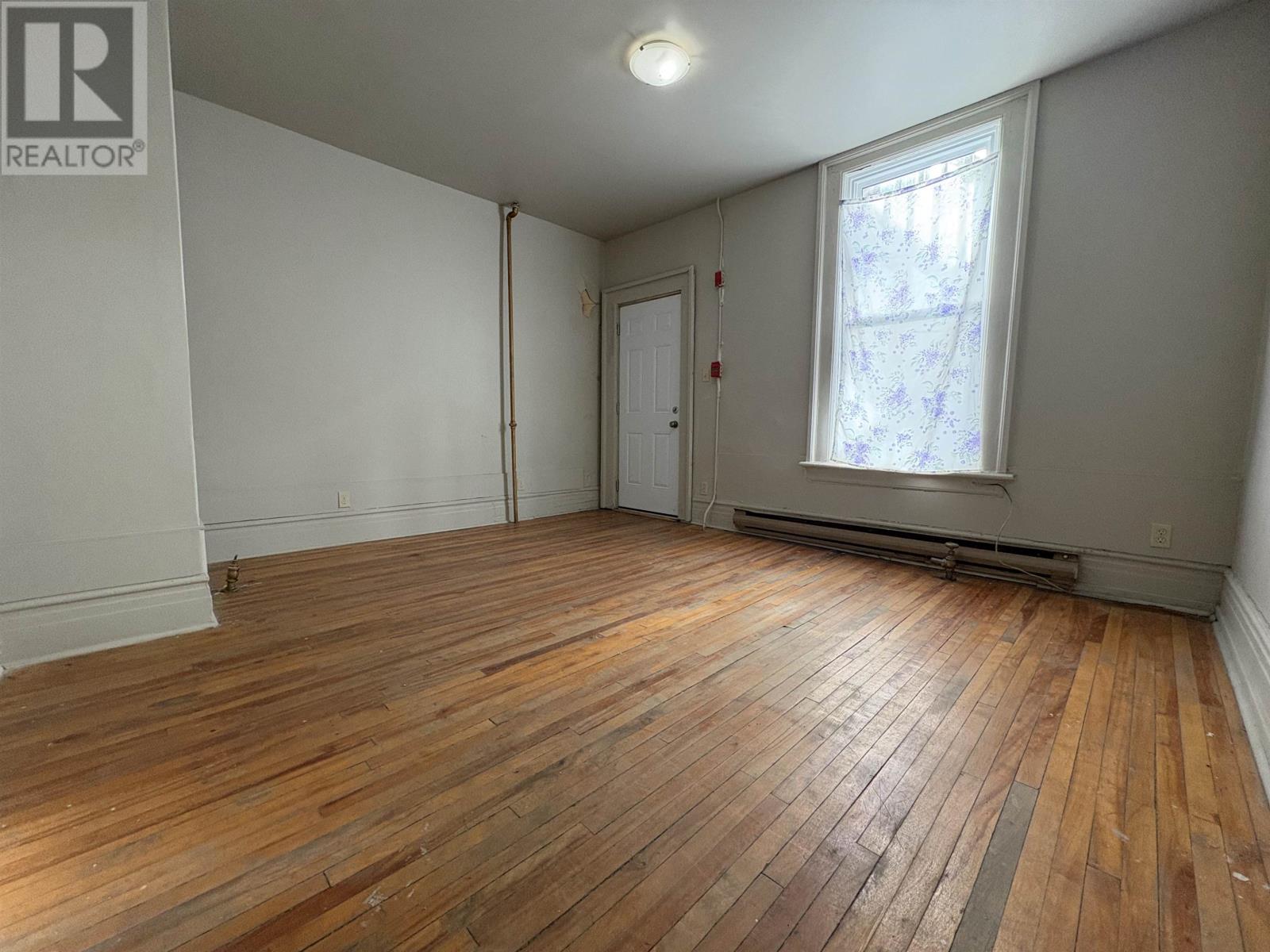 230 Brodie ST N - 23