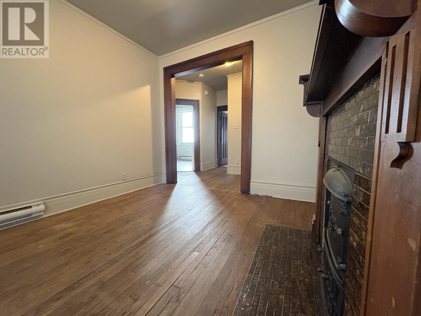230 Brodie ST N - 27