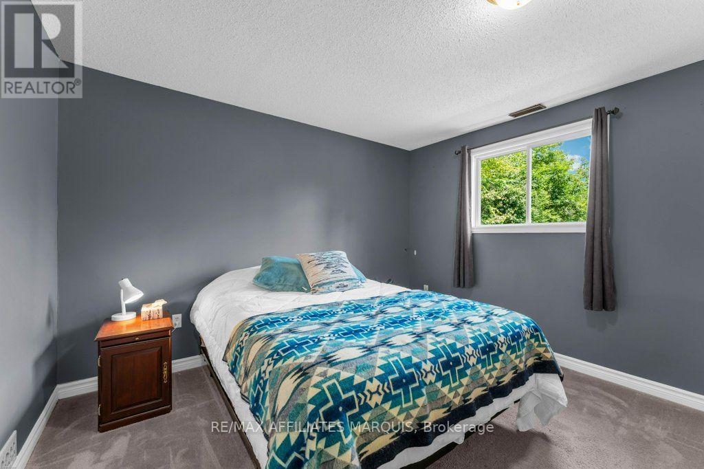 437 MILLER DRIVE - 21