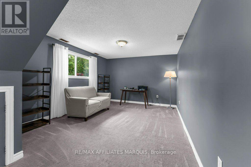 437 MILLER DRIVE - 25
