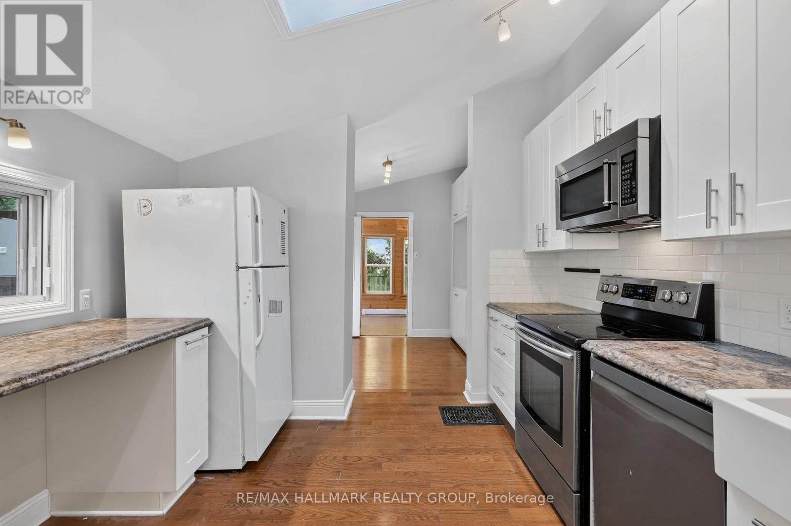 2 Bed, 2 Bath House for Sale in Ottawa – 115 SHERBROOKE AVENUE, Ottawa – MLS# X13542390 - Image 12