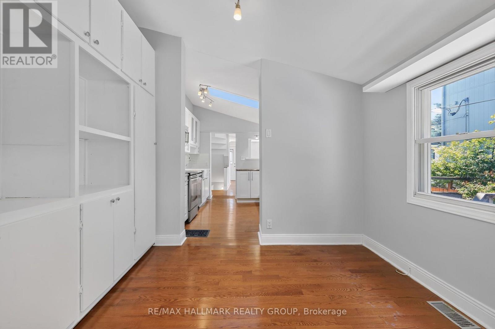 2 Bed, 2 Bath House for Sale in Ottawa – 115 SHERBROOKE AVENUE, Ottawa – MLS# X13542390 - Image 14