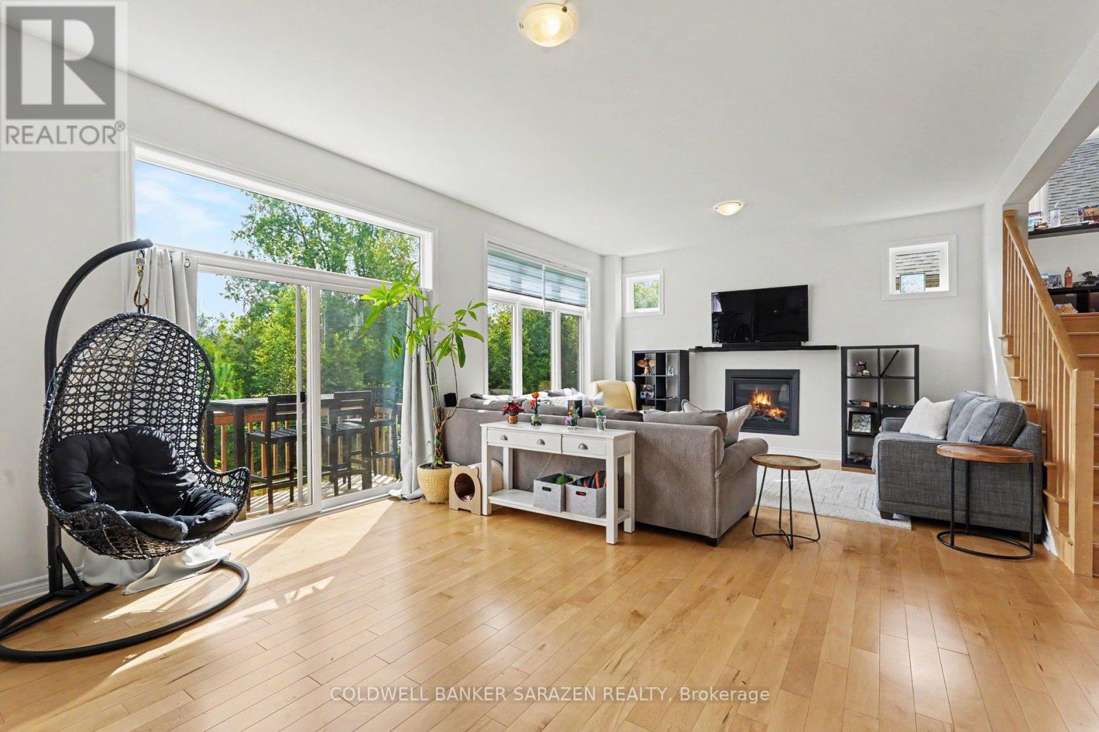 196 BLACKHORSE DRIVE - 17