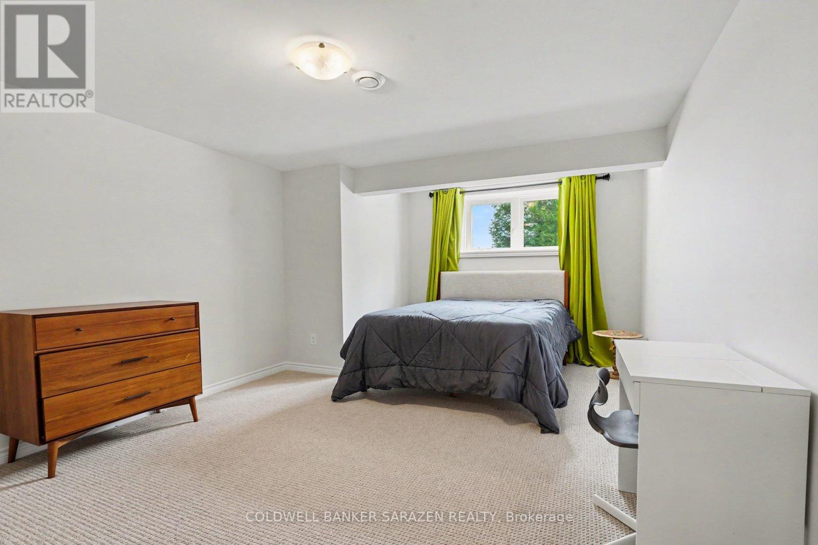 196 BLACKHORSE DRIVE - 37