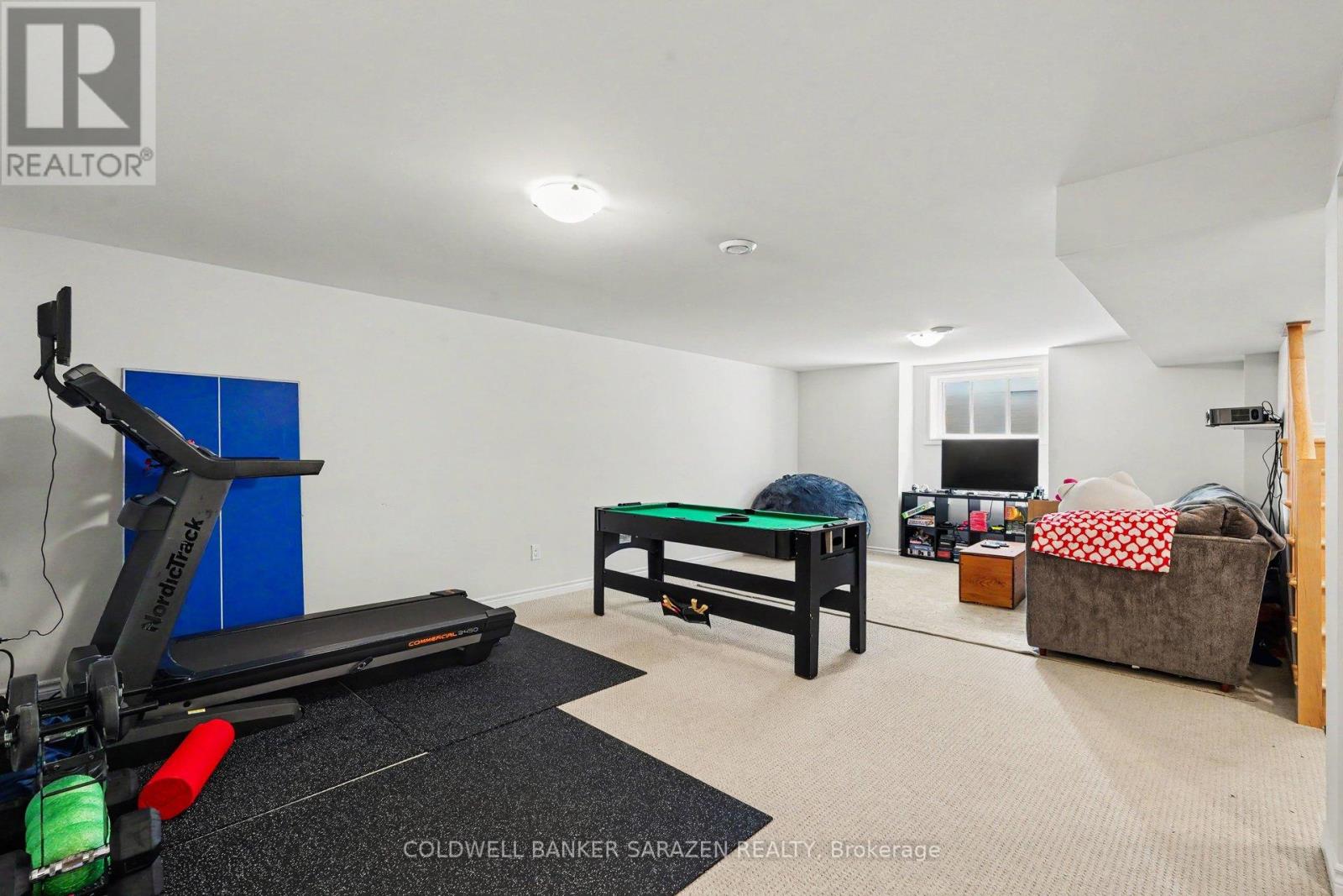 196 BLACKHORSE DRIVE - 38