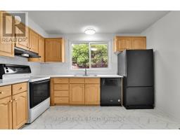 99 Craig Henry Drive, Ottawa, ON K2G3S8 Photo 6