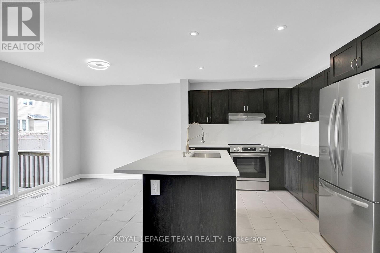208 MISSION TRAIL CRESCENT, Ottawa. Luxury613. By Peter Sagos - Image 14