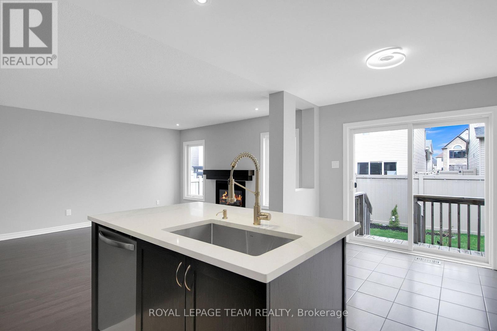 208 MISSION TRAIL CRESCENT, Ottawa. Luxury613. By Peter Sagos - Image 17