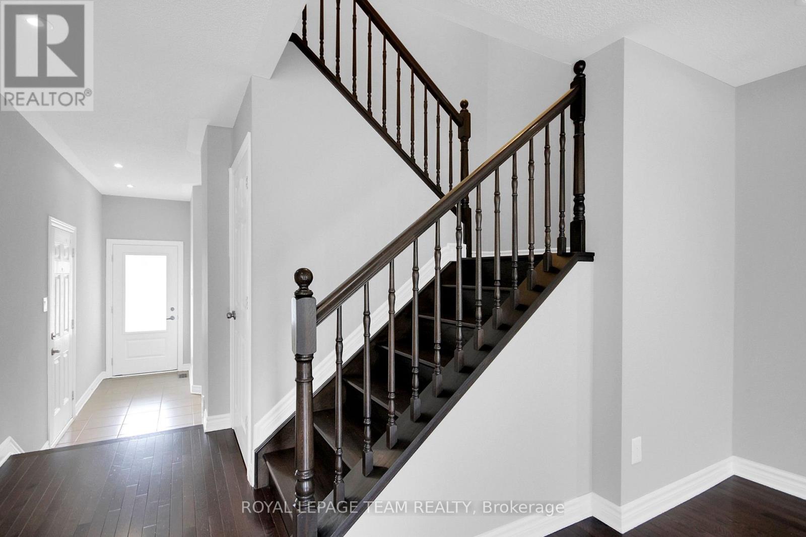 208 MISSION TRAIL CRESCENT, Ottawa. Luxury613. By Peter Sagos - Image 21