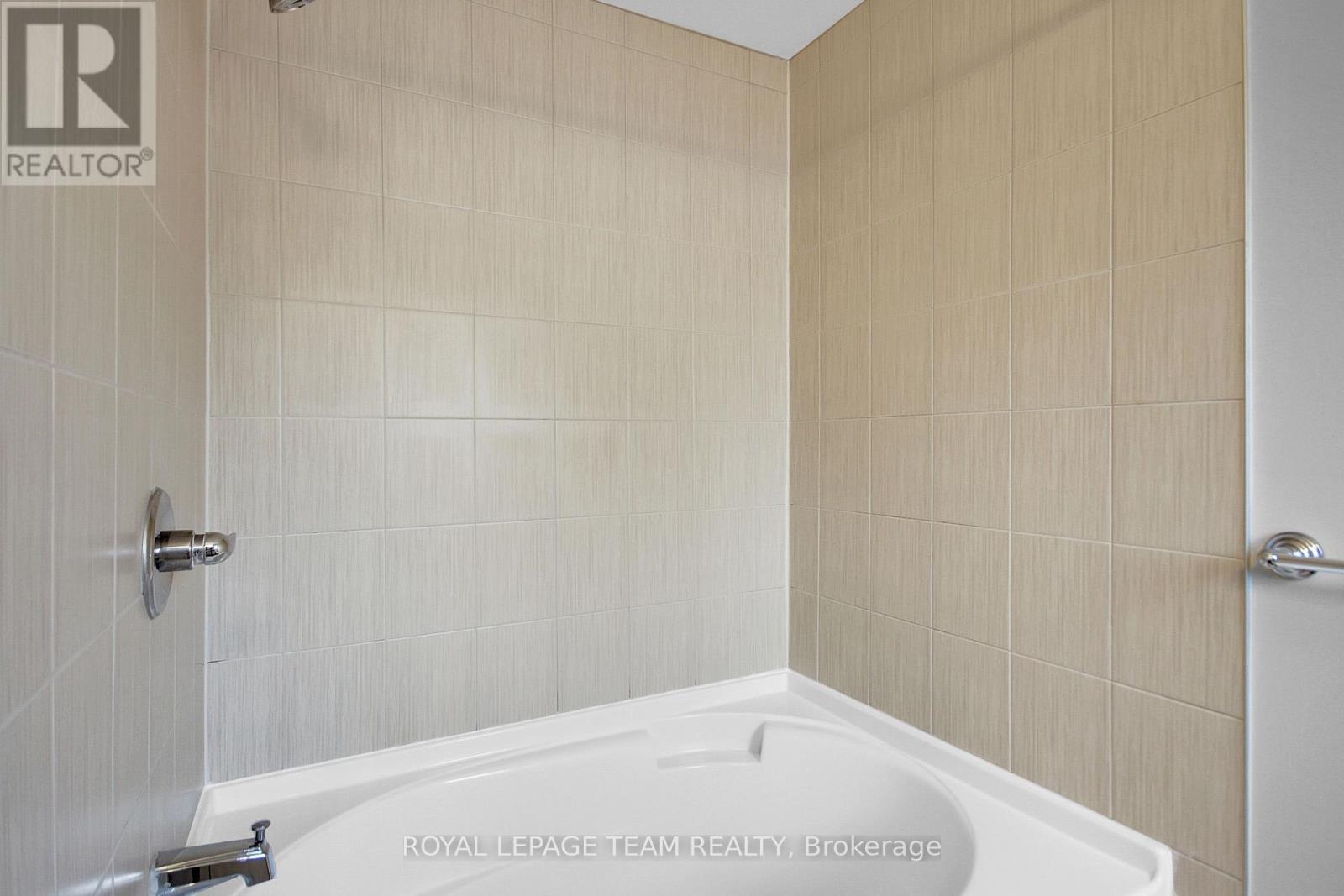 208 MISSION TRAIL CRESCENT, Ottawa. Luxury613. By Peter Sagos - Image 27