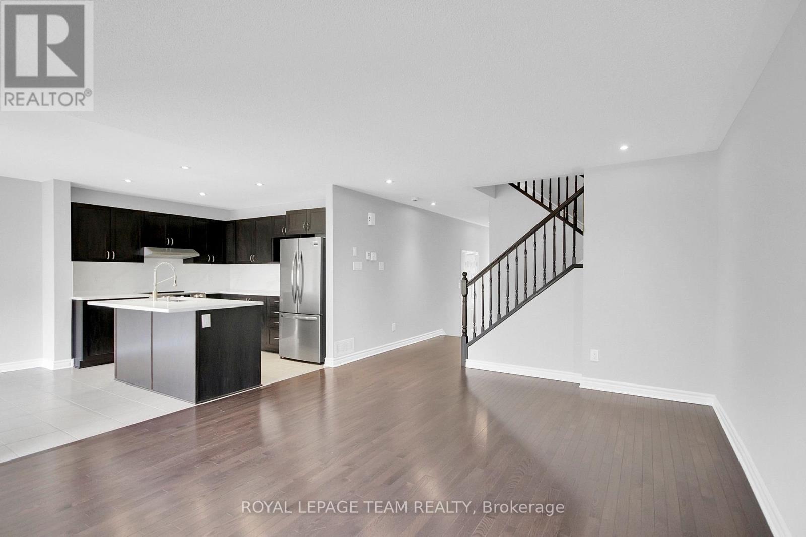 208 MISSION TRAIL CRESCENT, Ottawa. Luxury613. By Peter Sagos - Image 9