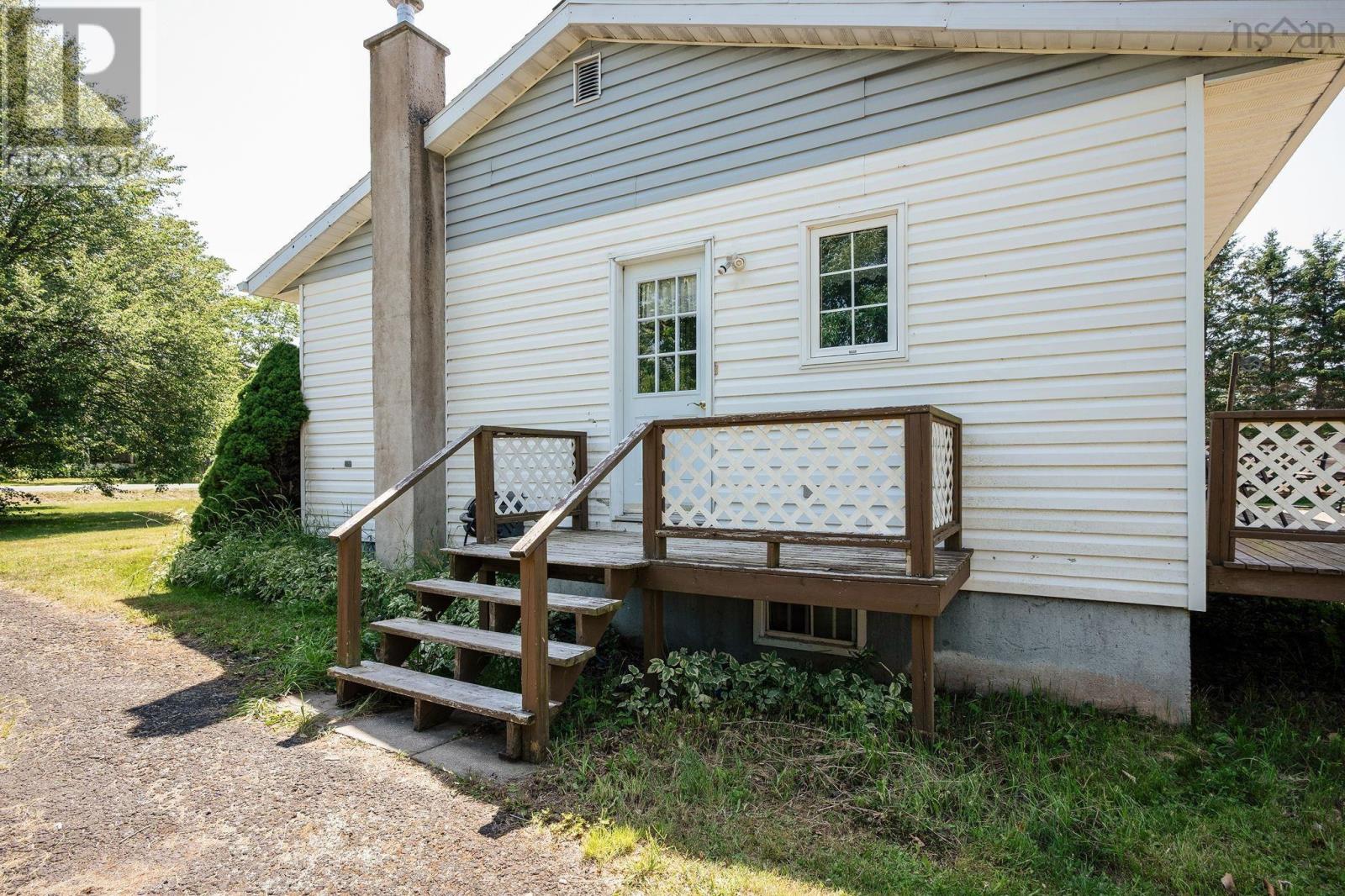 Property 38 of 46 of 353 Meadowvale Road