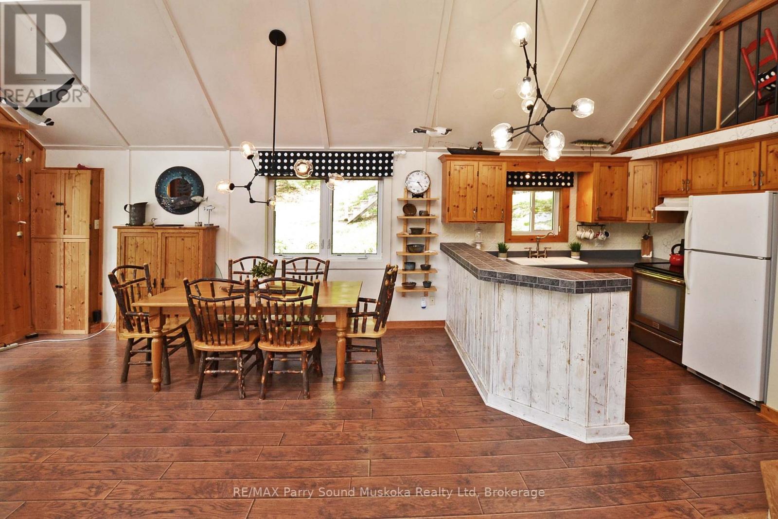 322 HEALEY LAKE WATER - 27