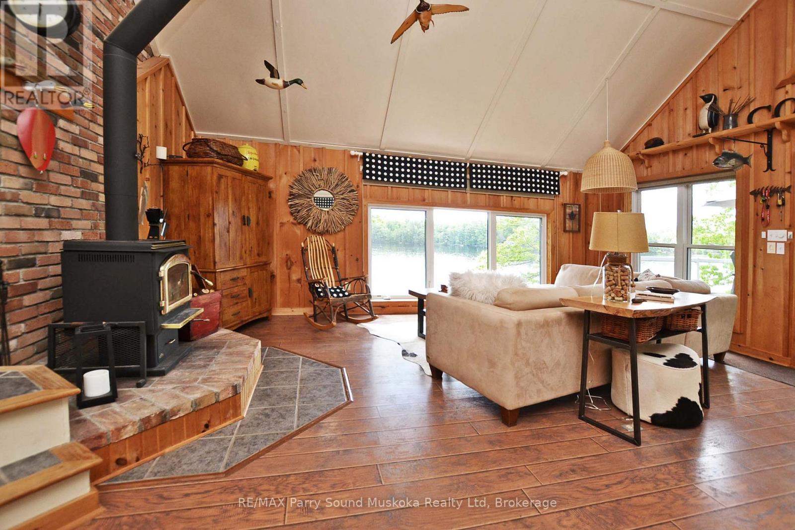 322 HEALEY LAKE WATER - 20