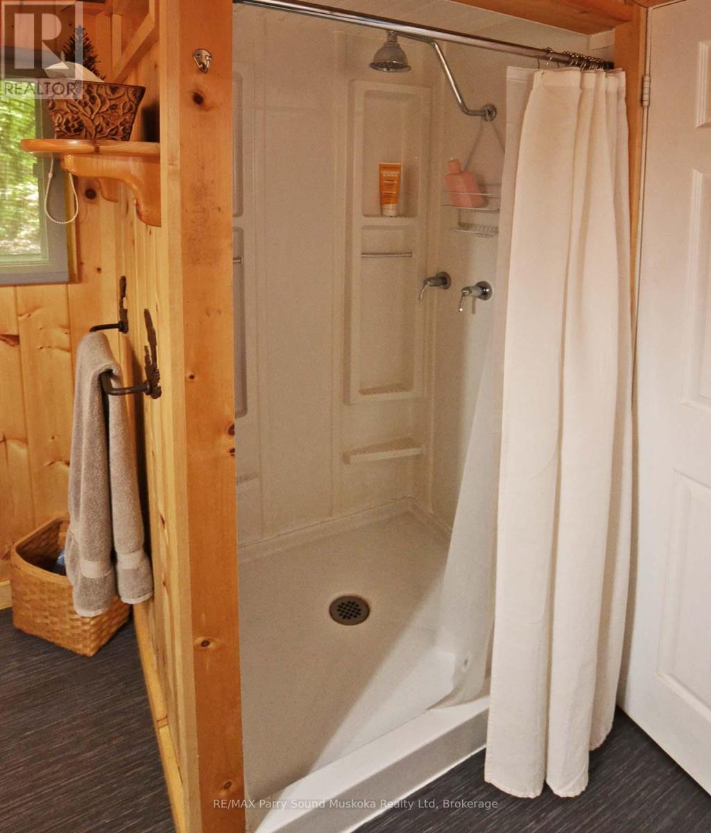 322 HEALEY LAKE WATER - 41
