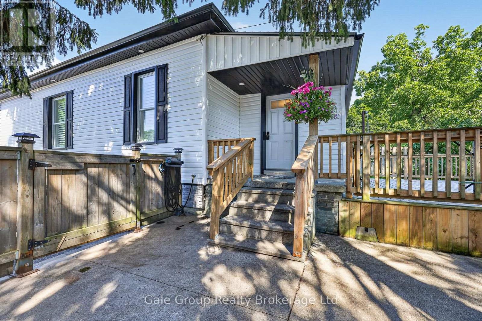 160 JOHN STREET - 14