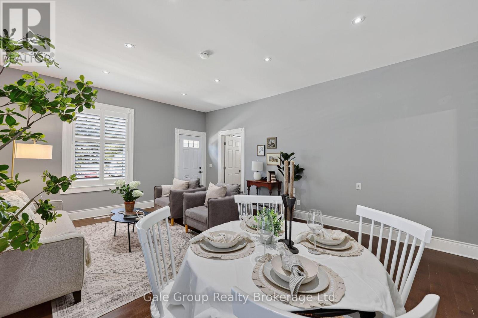 160 JOHN STREET - 17