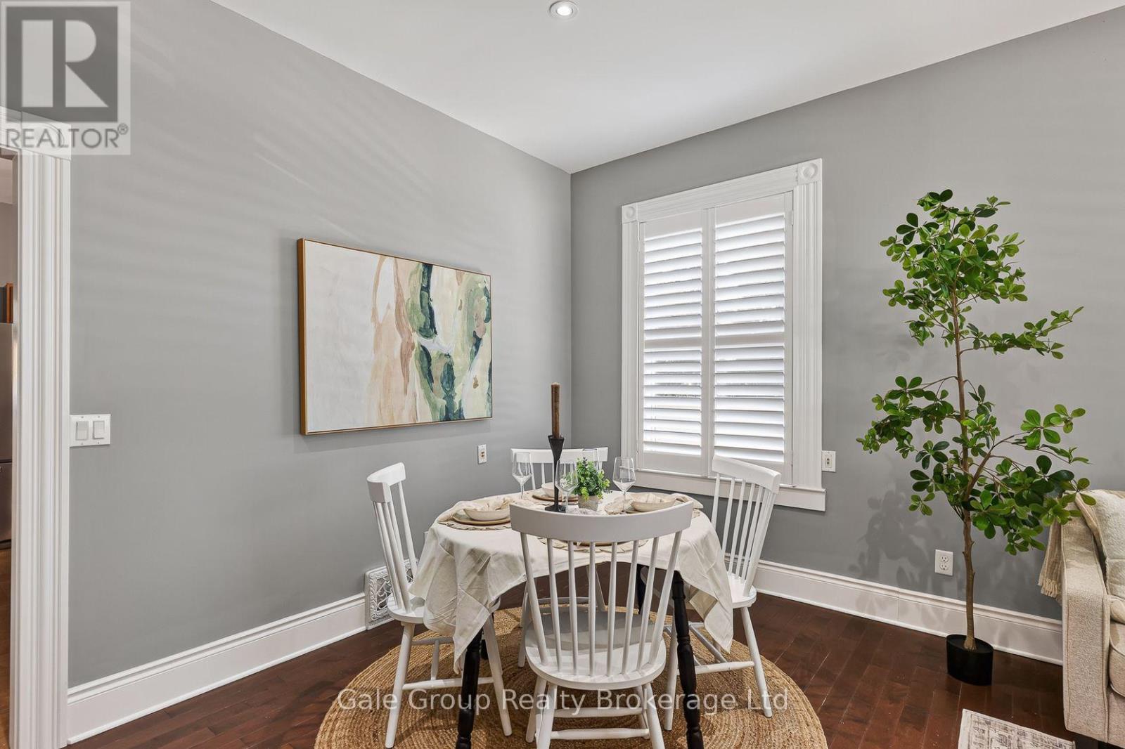 160 JOHN STREET - 19