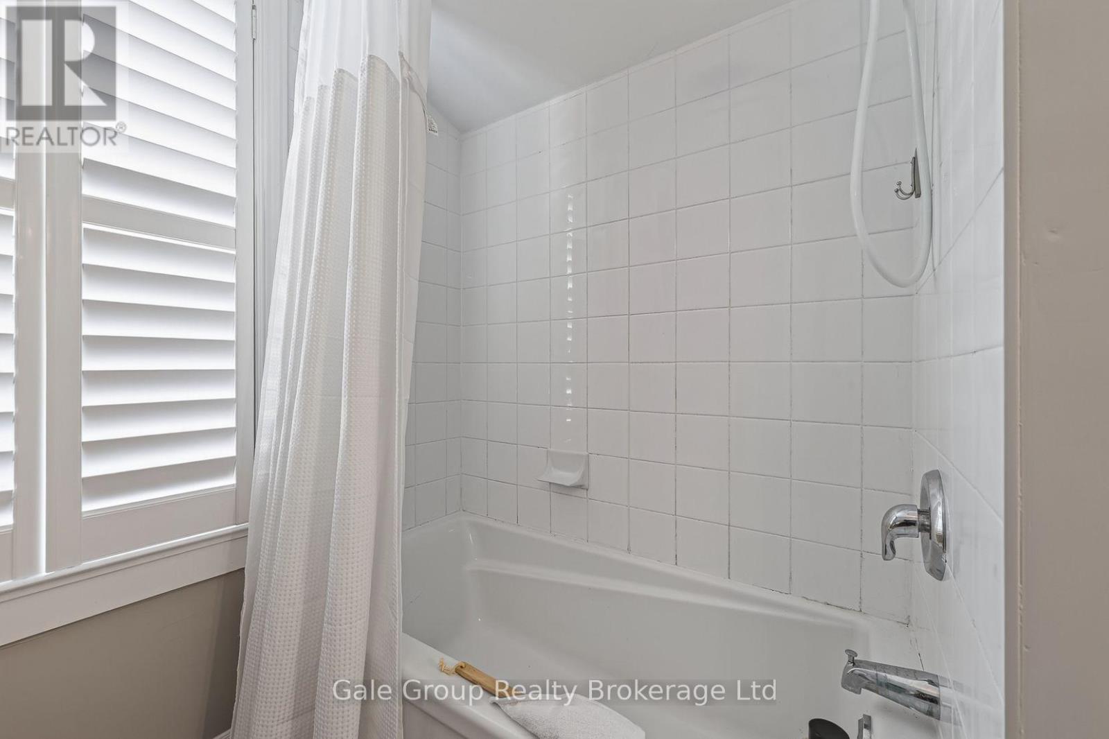 160 JOHN STREET - 28
