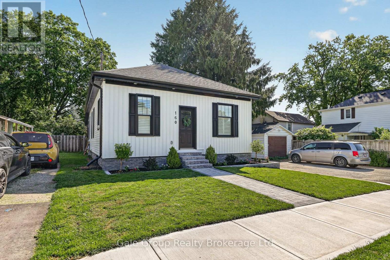 160 JOHN STREET - 3