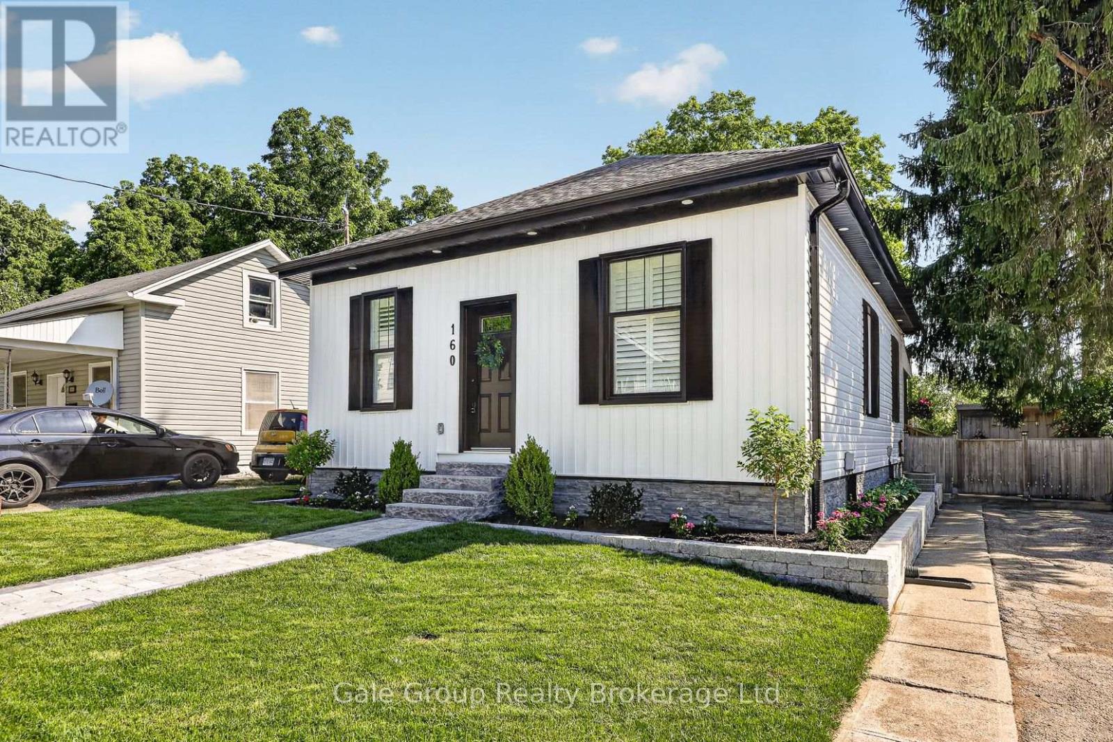 160 JOHN STREET - 4