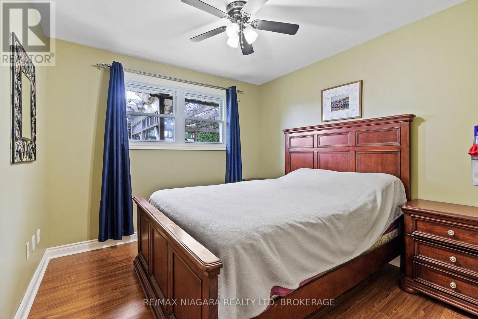 696 CLARE AVENUE - 10