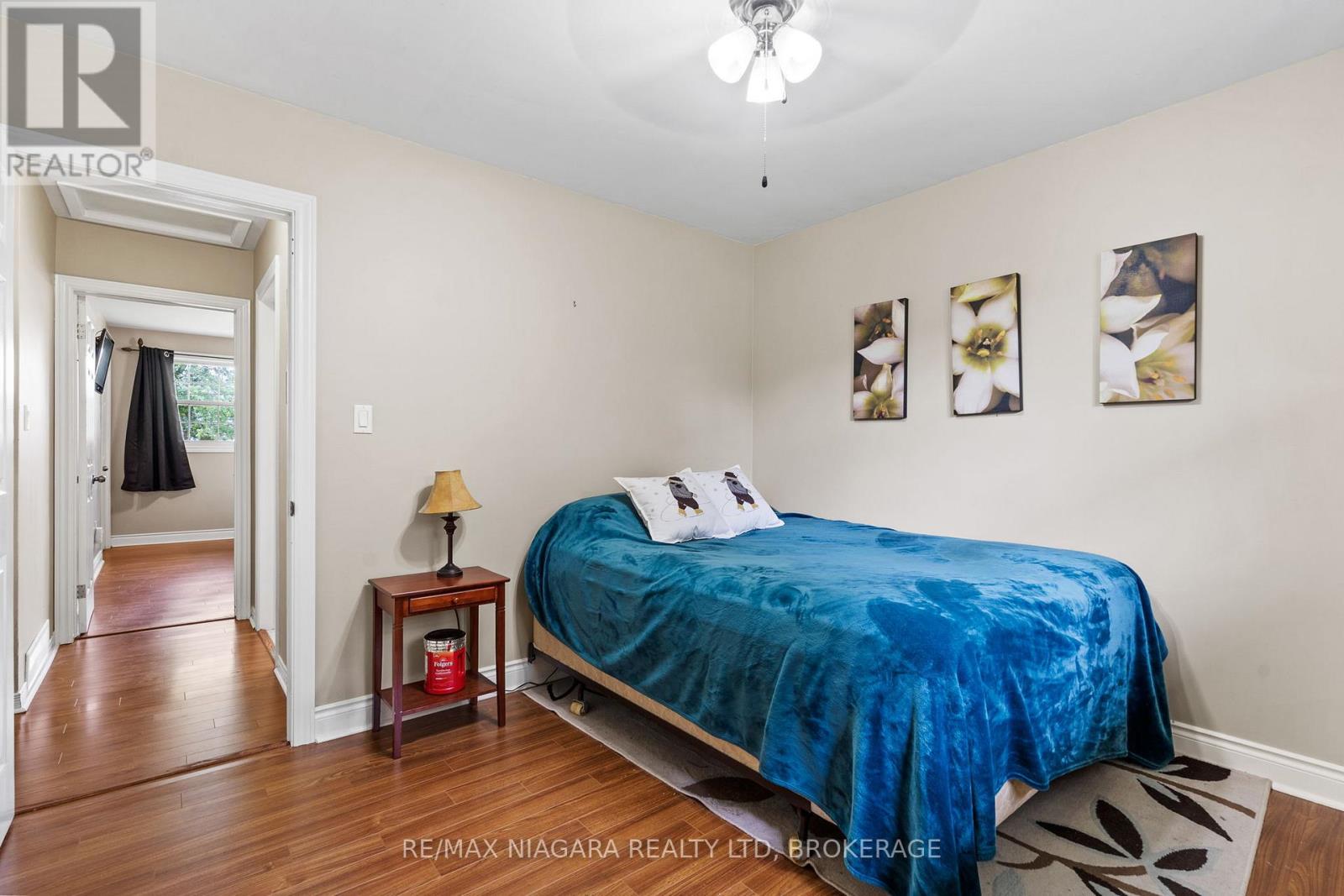 696 CLARE AVENUE - 11