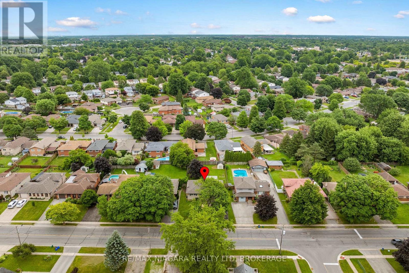 696 CLARE AVENUE - 26