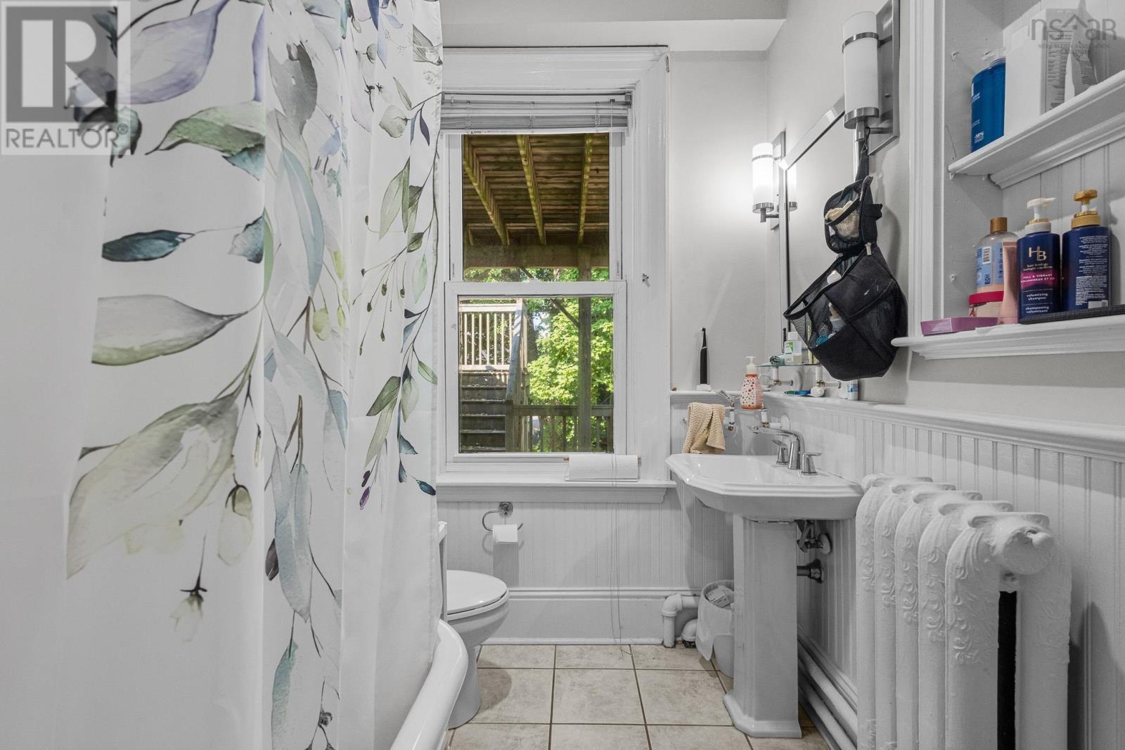 1394 Edward Street - 22