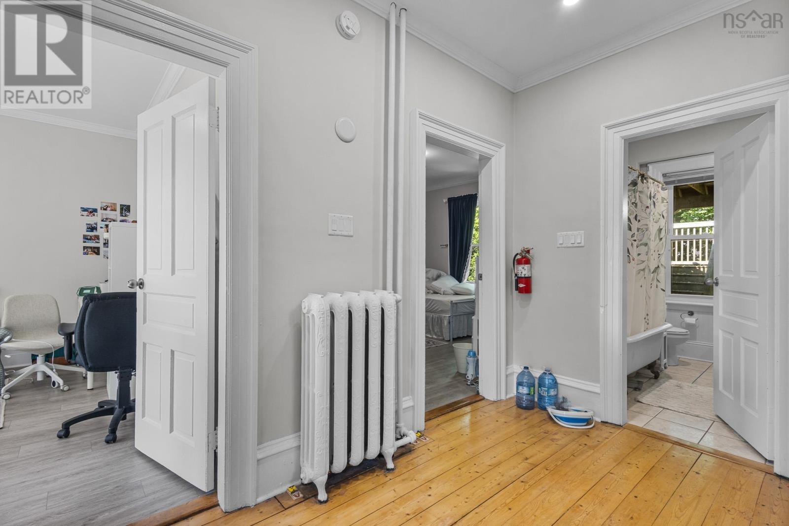 1394 Edward Street - 21