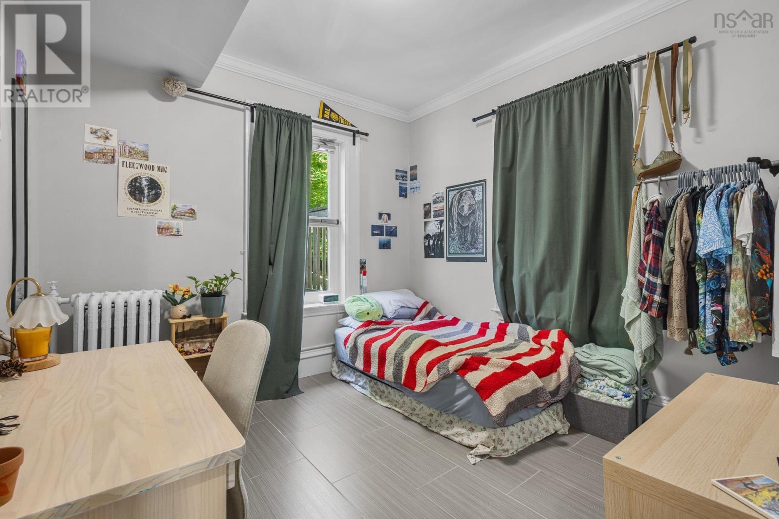1394 Edward Street - 20