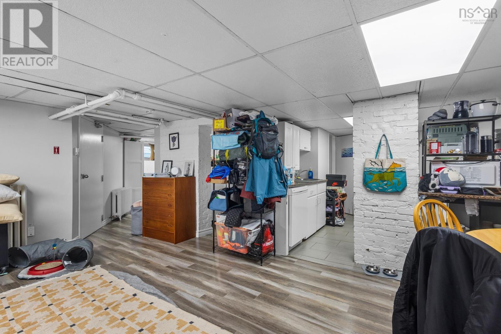 1394 Edward Street - 26