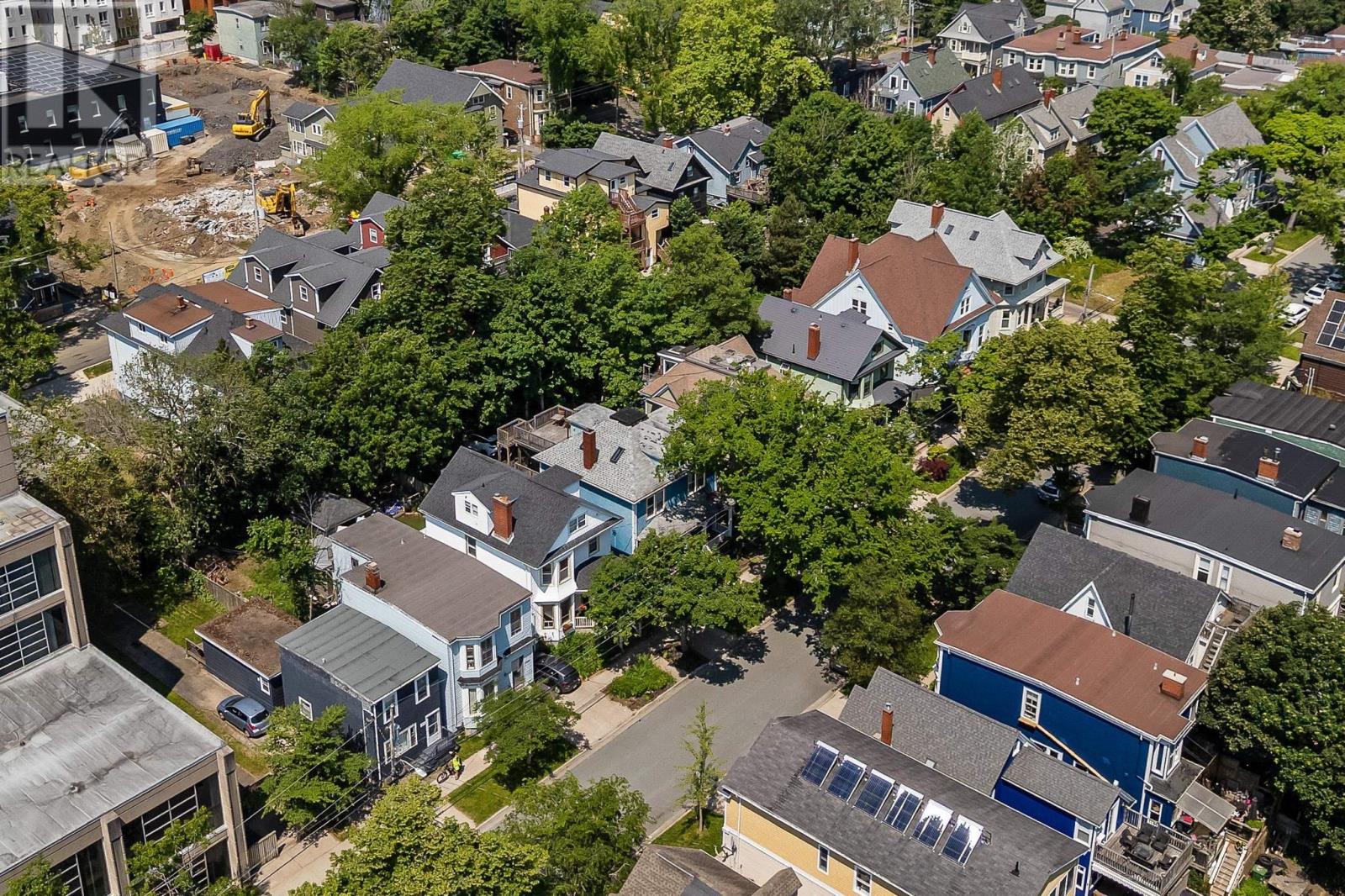 1394 Edward Street - 44