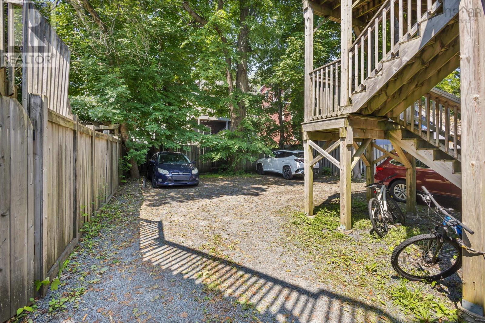 1394 Edward Street - 40