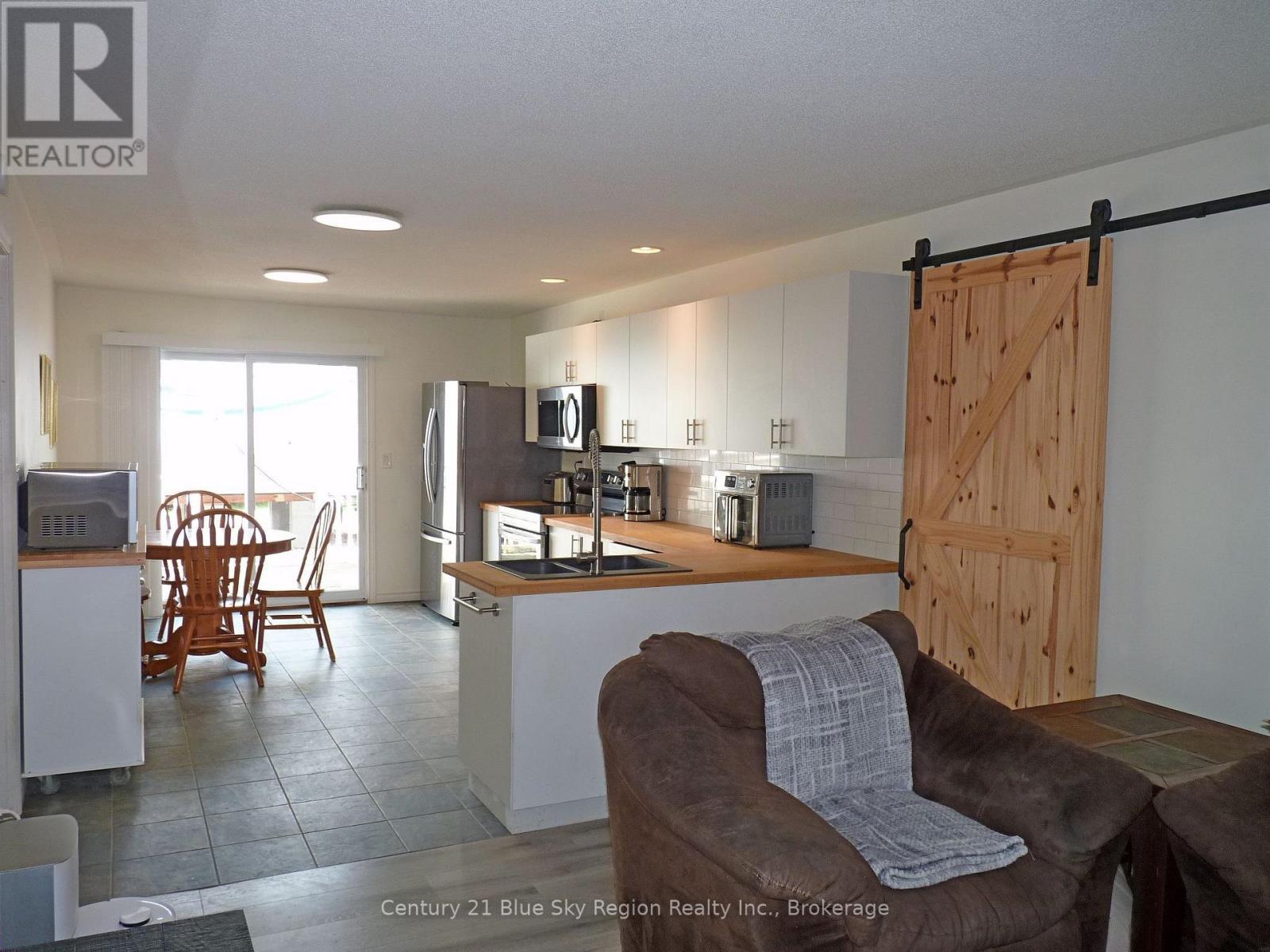 11 WATERFRONT DRIVE - Image 3