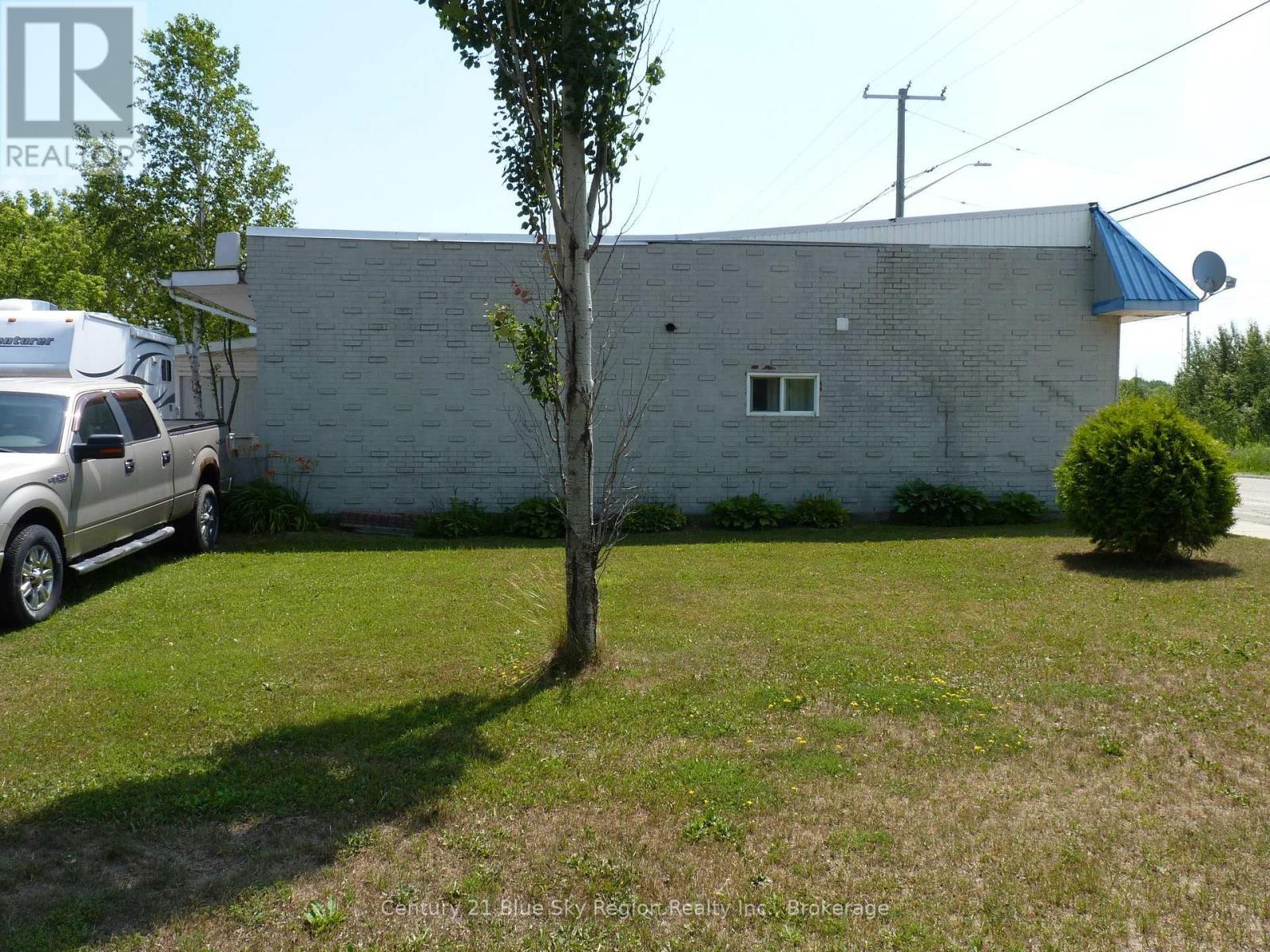 11 WATERFRONT DRIVE - Image 31