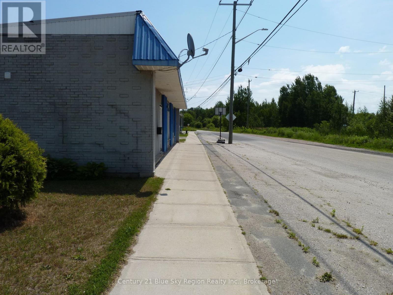11 WATERFRONT DRIVE - Image 32