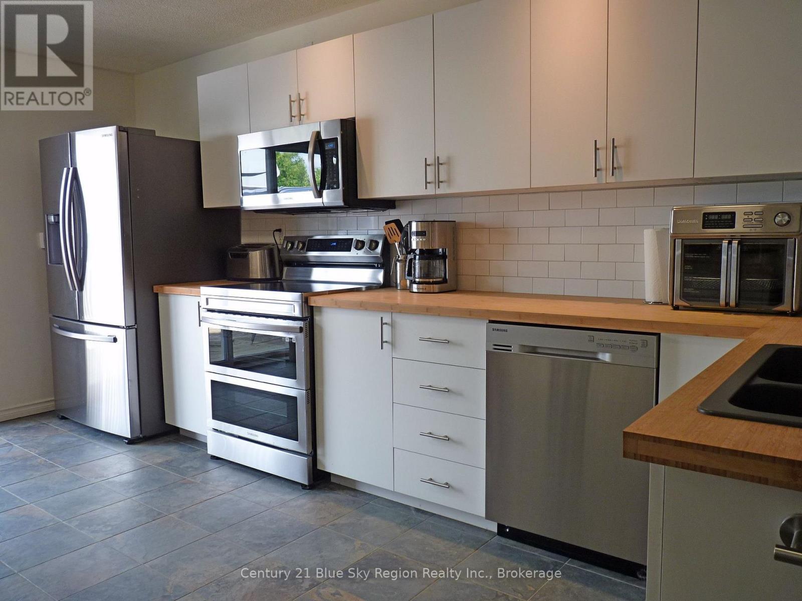 11 WATERFRONT DRIVE - Image 7