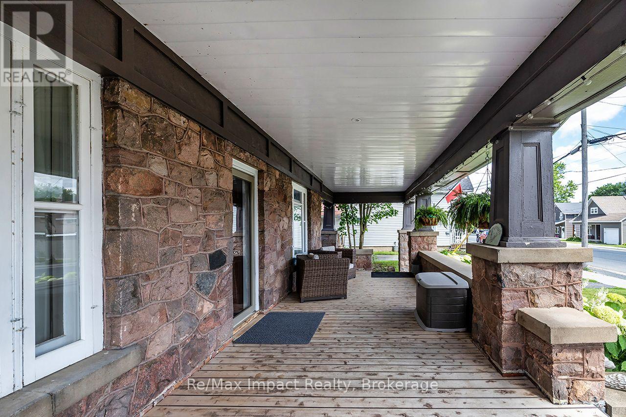 342 METCALF STREET - 4
