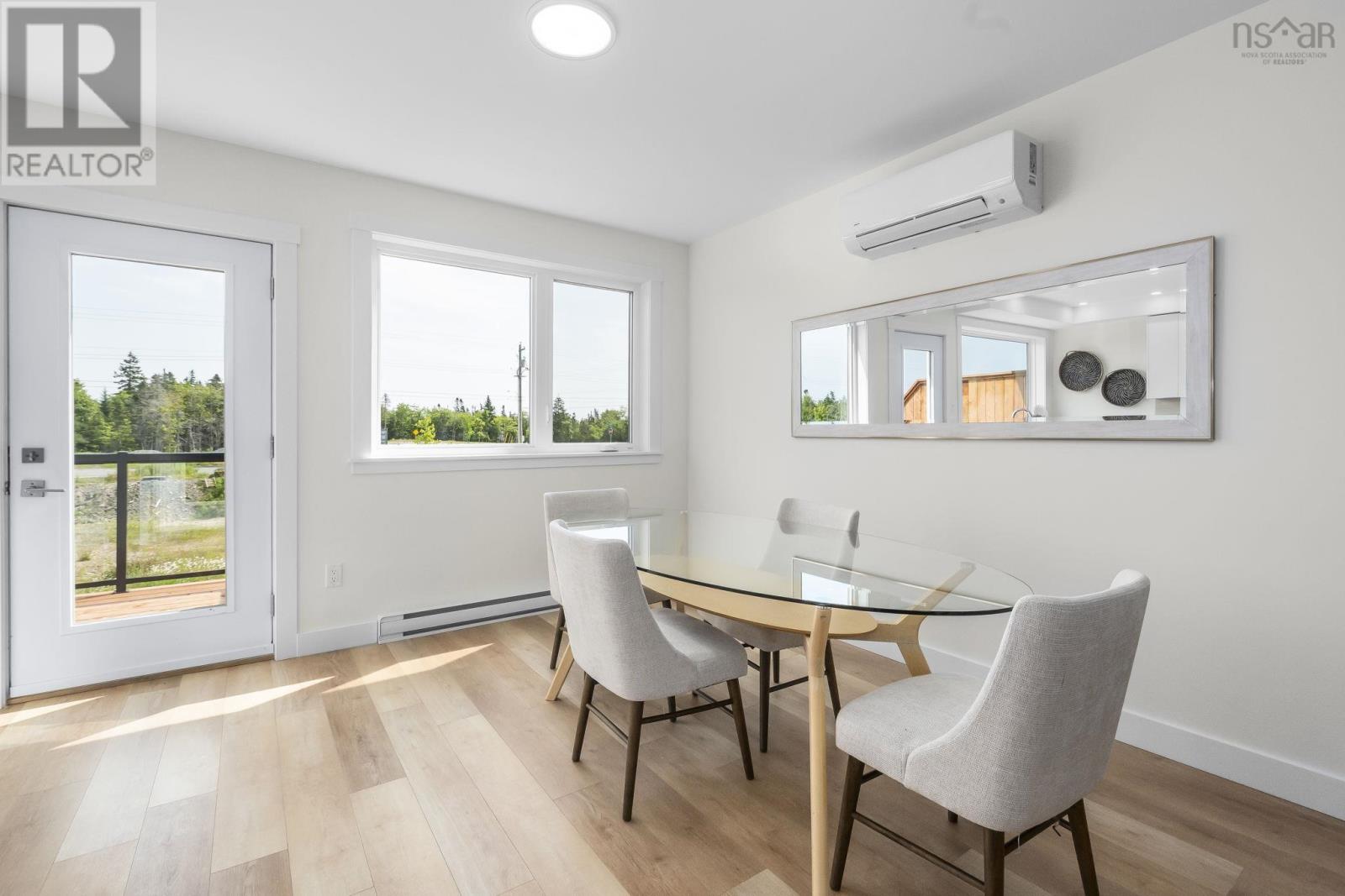42 Berm Street - 17